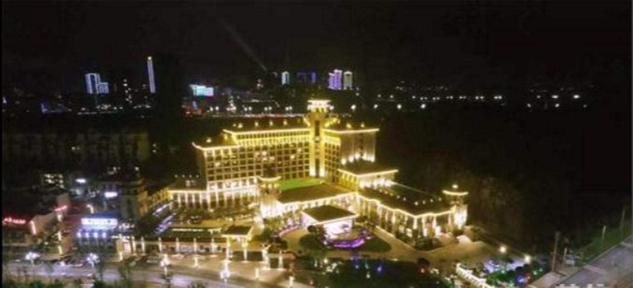 Jinqian Jiahua International Hotel Chishui  Exterior photo